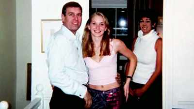 Narrator: THINGS REALLY TAKE
A TURN IN 2011 WHEN A PHOTO OF - Who Killed Jeffrey Epstein?