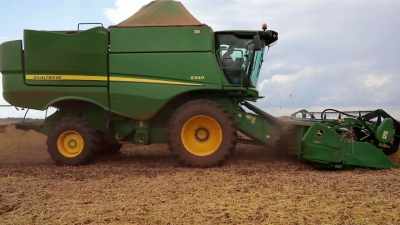 ‐ [Narrator] This is
"Tractor Empires." - The Machines That Built America