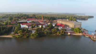 [narrator]
This is the Fray Bentos
industrial complex - Mysteries of the Abandoned