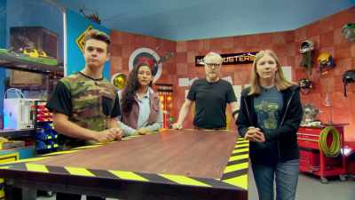 Narrator:
THOSE WITH A VERY LONG MEMORY - Mythbusters Jr.