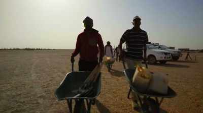 Narrator: Today, in sudan,
the race is on - Lost Kingdom of the Black Pharaohs