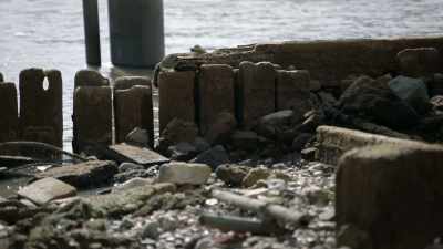 Narrator: Today, mudlarking
is still hit and miss, - Searching for Secrets