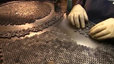 Narrator:
TODAY ON "HOW IT'S MADE"... - How It's Made