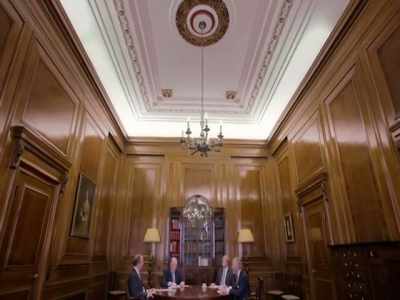 [narrator] Today,
Peter summoned his fellow Rulers - Inside the Freemasons
