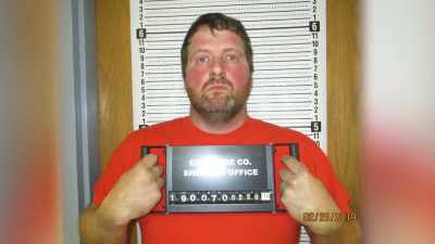 NARRATOR: Todd Mullis
would be held behind bars - Killer Cases