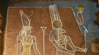 Narrator:
Using exactly the same imagery
that the egyptians had used - Lost Kingdom of the Black Pharaohs