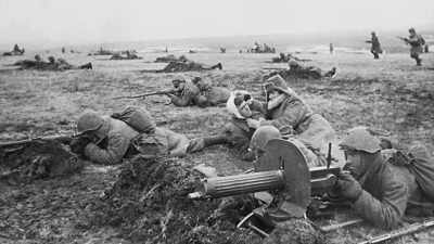 [narrator]
When the Western Allies - World War II: Race to Victory