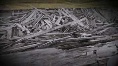 [narrator]
Yet this isn't evidence
of war destruction. - Mysteries of the Abandoned