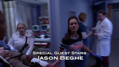 - Nat, what is it?
- Guy from the tailgate. - Chicago Fire