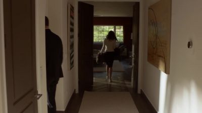 [Natalie] Can you grab those
suitcases - Ray Donovan