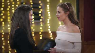 Natalie, may I speak
with you a moment? - A Taste of Christmas