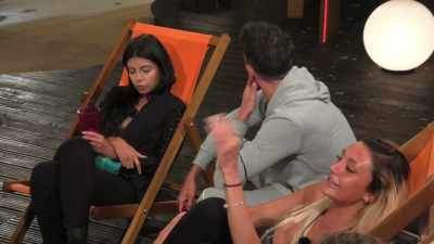 NATHAN: Fucking hell.
It's so frustrating - Love Island