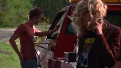 Nathan... It's me.
Listen, my car broke down. - One Tree Hill