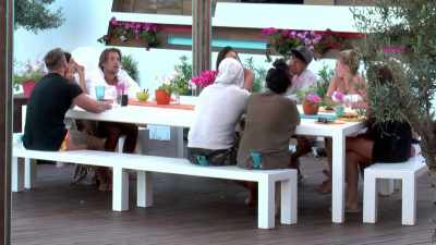 NATHAN: They might have gone
to a bar or something, - Love Island