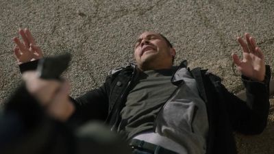 NCIS! Don't move! - NCIS