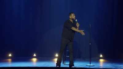 Ne uităm atât în curțile altora, - Marlon Wayans: God Loves Me