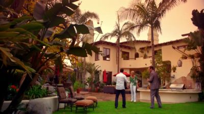 Neal, you're acting crazy. - CSI: Miami