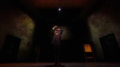 Nearest lady get yourself down here.
Get yourself down here, madam. - Derren Brown: Miracle