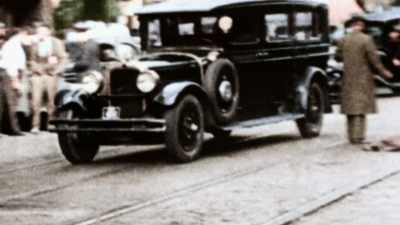 NEARLY 600 MOBSTERS DIE
IN CHICAGO ALONE - America in Color