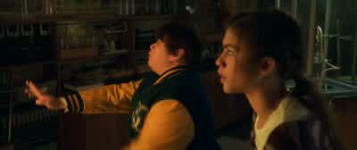 - Ned, it's not closing. - Spider Man: No Way Home