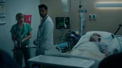 Need a hand? - The Resident