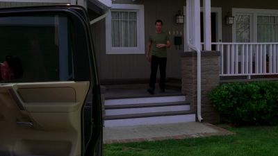 NEED SOME HELP? - Desperate Housewives