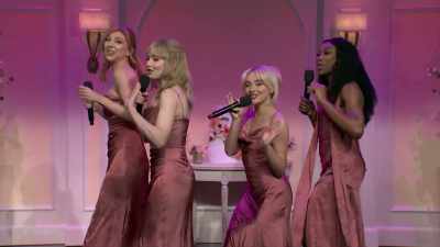 ‫Needed a little...
‫Espresso.
‫♪♪ - SNL50: The Anniversary Special