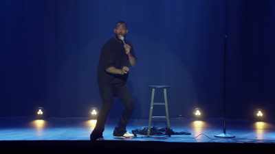 Negroteiul ăla de Chris plânge. E pe bune. - Marlon Wayans: God Loves Me