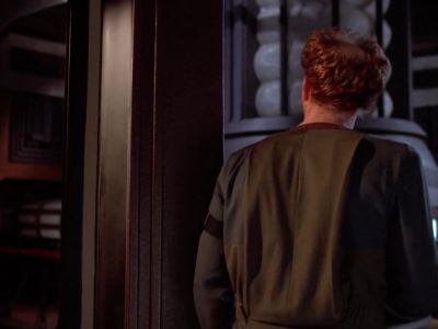 Neil, what's going on? - Star Trek: The Next Generation