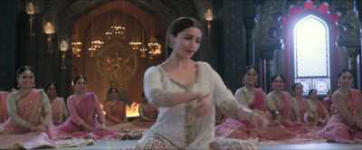 Neither my mother's lullaby - Kalank