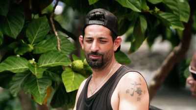 [nelson nodding head] - Deadliest Catch: Bloodline