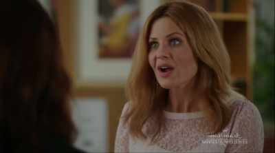 Net na de diefstal.
-Ik moet met hem praten. - Aurora Teagarden Mysteries: A Game of Cat and Mouse