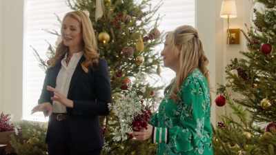- Never in doubt.
- (chuckling) - Match Made in Mistletoe