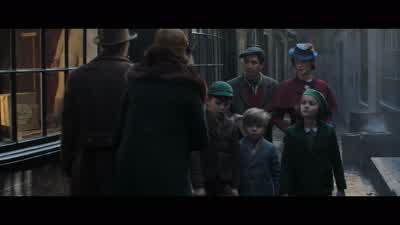 Never noticed this alley before. - Mary Poppins Returns
