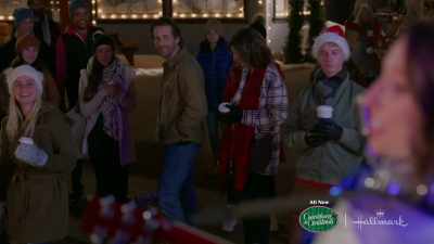 Never seen Josh Hartman
surrender a stage before. - When I Think of Christmas