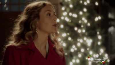 "Never trust
someone who says 'Trust me.'" - Enchanted Christmas