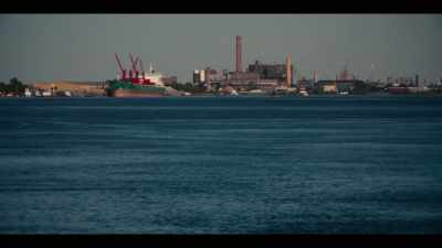 New Orleans' location
is the port that controls - Street Food: USA