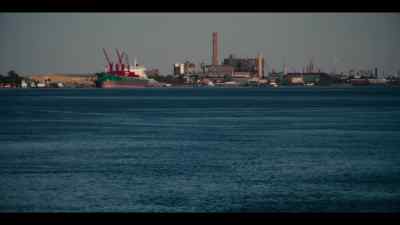New Orleans' location
is the port that controls - Street Food: USA