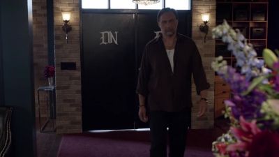 New partner's very cute. - Sons of Anarchy