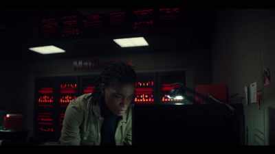 New York, this is CR 355.
Do you copy? - Y: The Last Man
