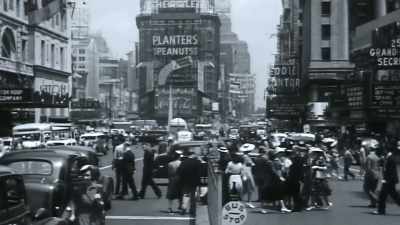 New York is so massive - Frida
