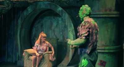 - Newark.
(audience snickering) - The Toxic Avenger: The Musical