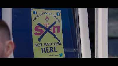 Newsagents don't sell the newspaper, - Coleen Rooney: The Real Wagatha Story