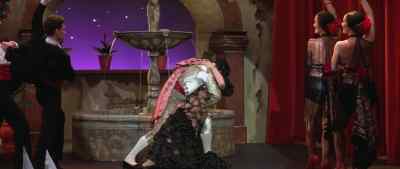 Next, the "sideswipe
and return." - Victor/Victoria