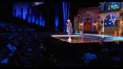 Next thing you know, I'm autographing
things they're about to take. - Gabriel Iglesias: Legend of Fluffy