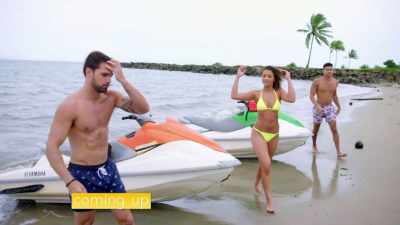 NEXT, THREE SEXY NEW SINGLES HIT
THE VILLA. - Love Island