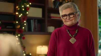 - "Next week,
on 'Holiday Love,' - Dear Christmas