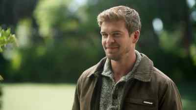 - Nice.
- [chuckles] - A Carpenter Christmas Romance