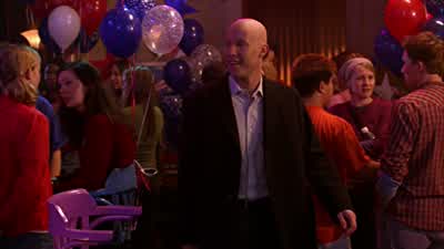 - Nice crowd. - Smallville