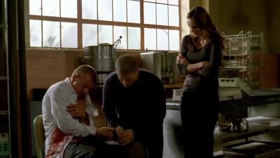 Nice and easy.
You're coming with us. - Prison Break
